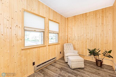 304 11th St N, Moorhead, MN 56560 - photo 5