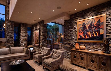 004_Living Entry