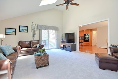 20 Roosevelt Ln, Hopkinton, MA 01748 - photo 5