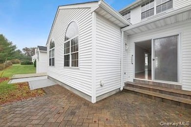 18 Brookville Way, Manorville, NY 11949 - photo 2