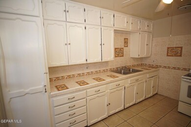 3324 Pierce Ave, El Paso, TX 79930 - photo 4