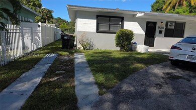 525 NE 132nd Terrace unit 525 y 526, North Miami, FL 33161 - photo 2