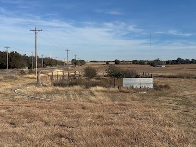 Intersection 48th St & Hanks Trail, Woodward, OK 73801 - photo 3