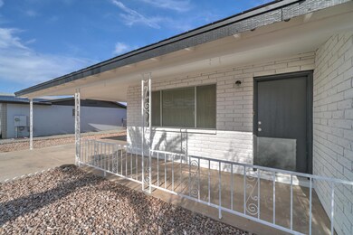 1486 S Main Dr-5