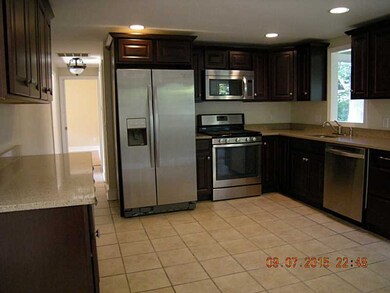 15 Hazelton Rd, Barrington, RI 02806 - photo 4