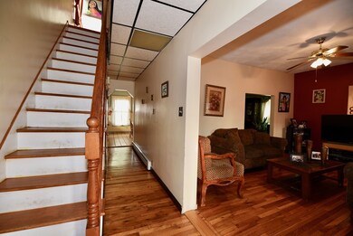 688 Canterbury St, Roslindale, MA 02131 - photo 3