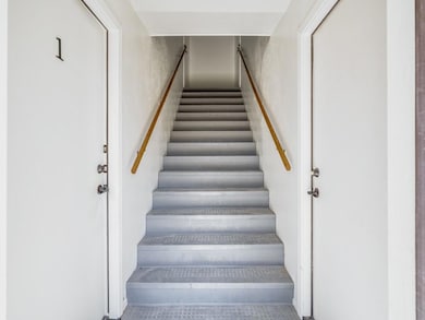 Apartments 1 and 2 are downstairs; 3-4 are upstair