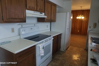 1506 Cache Dr, Anchorage, AK 99507 - photo 3