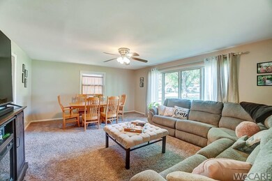 502 S Wentz St, Wapakoneta, OH 45895 - photo 5