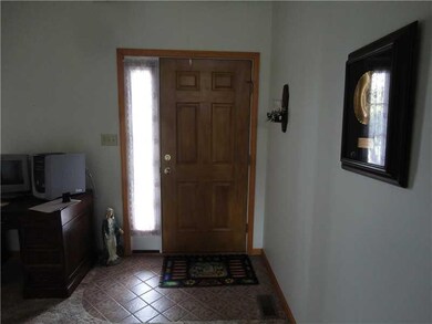 Entry/Foyer.