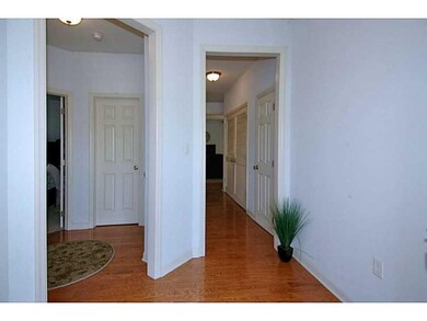 Entry/Foyer.