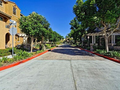 1812 Lime Ct unit 4, Chula Vista, CA 91913 - photo 3