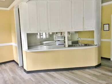 534 W Michigan Ave, McComb, MS 39648 - photo 5