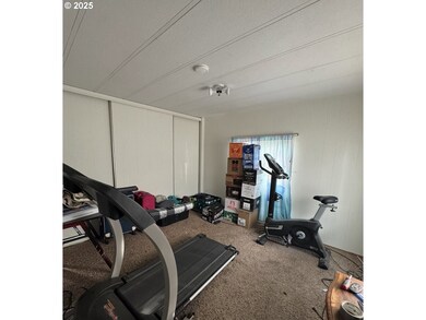 1809 26th St, La Grande, OR 97850 - photo 5