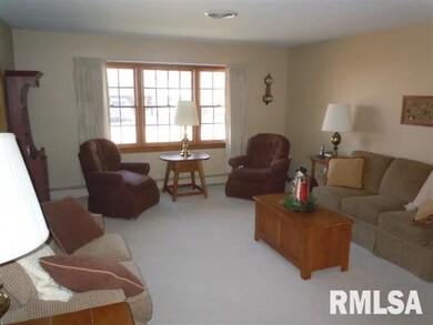 25 Tulip Dr, Lincoln, IL 62656 - photo 2