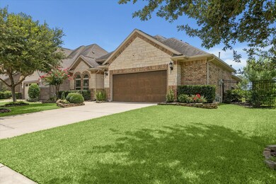 Driveway is big enough for your guests!