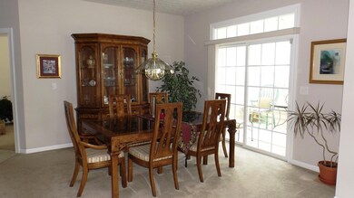 5939 Naughten Pond Dr unit 5939, Columbus, OH 43213 - photo 7