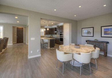 18562_n_94th_st_MLS_HID1085426_ROOMdinin