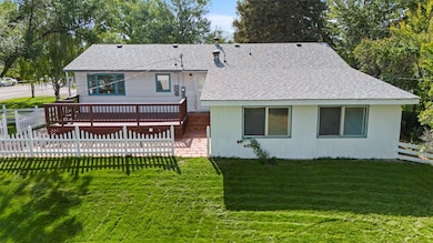 427 S Spruce St, Townsend, MT 59644 - photo 3