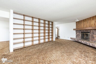 Living Room 20180619-DW-8933-SMALL