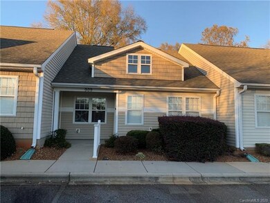 909 Ranchero St, Statesville, NC 28677 - photo 2