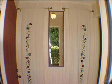 Your Friends will be impressed in this entrance foyer!