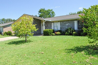 13623 S Fern St, Glenpool, OK 74033 - photo 2