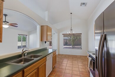 Kitchen/Dining