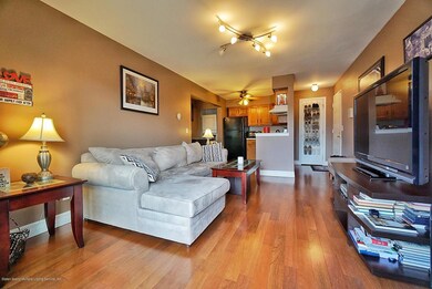 170 Devon Loop unit 5, Staten Island, NY 10314 - photo 4