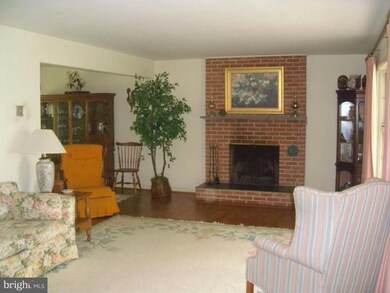 5901 Linthicum Ln, Linthicum Heights, MD 21090 - photo 7