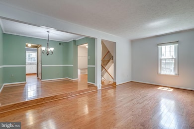 2111 Lang Dr, Crofton, MD 21114 - photo 5