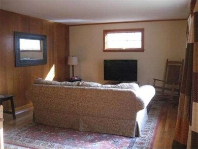 72 Minott St, Gardner, MA 01440 - photo 3