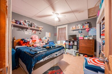 37 Bellevue St, Lawrence, MA 01841 - photo 7