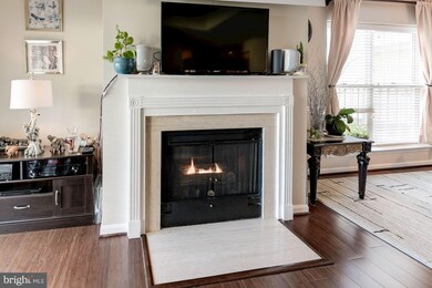 Quaker Hill Community unit 425, Alexandria, VA 22314 - photo 5