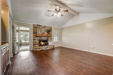 5509 Irish Spring Ln, North Richland Hills, TX 76180 - photo 3