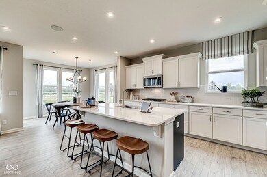 540 Bluestem Ln, New Whiteland, IN 46184 - photo 4