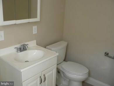 229 N Chester St, Baltimore, MD 21231 - photo 2