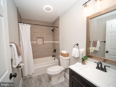 28 Cider Press Ln, Sewell, NJ 08080 - photo 4