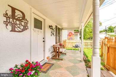 215 2nd St, Shenandoah Junction, WV 25442 - photo 6