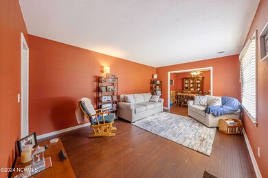 303KellyRd_3