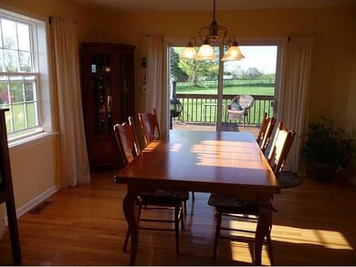 Dining Room This great light filled room can be as