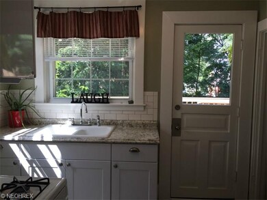 Beautiful new white kitchen