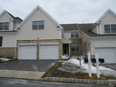 460 Inverness Cir, Easton, PA 18042 - photo 2