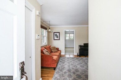 5025 Cushing Dr, Kensington, MD 20895 - photo 2