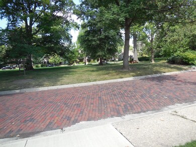 2415 Havenwood Dr S, Columbus, OH 43209 - photo 7