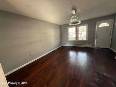 124 Putnam St, West Hazleton, PA 18202 - photo 3