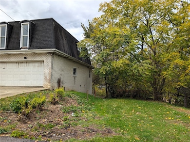 34 Walnut Ave, Dunbar, PA 15431 - photo 4