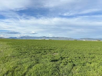 590 Lanark Rd unit 4, Montpelier, ID 83254 - photo 4