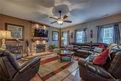 1409 Donegal Dr, Clover, SC 29710 - photo 4