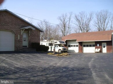 11537 Grant Shook Rd, Greencastle, PA 17225 - photo 7